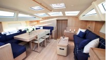 Yacht PTARMIGAN -  Main Salon Dining